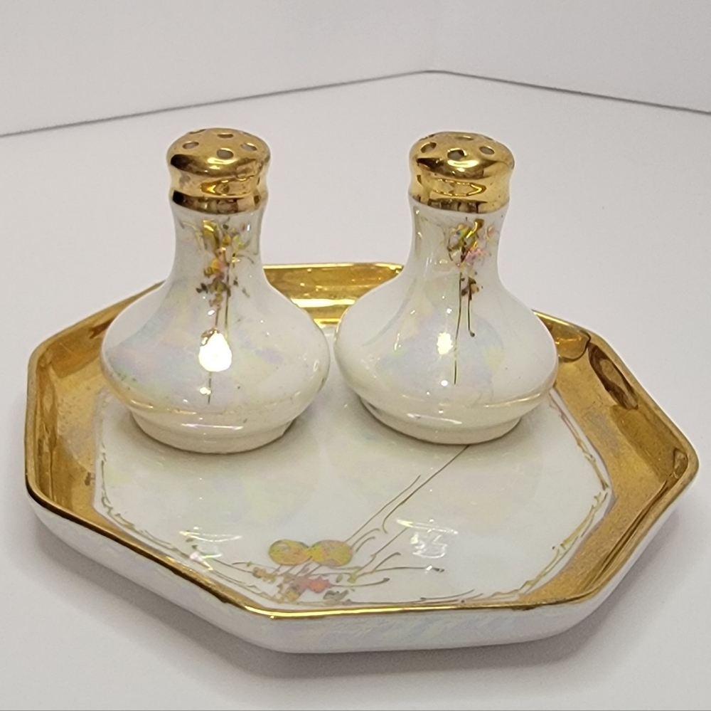 Opalescent Salt and Pepper Shaker Set